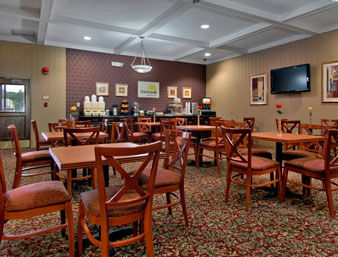 Hotel Holiday Inn Express Washington Dc East-andrews Afb