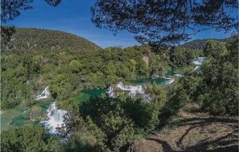 Holiday Home Lozovac-gradina I