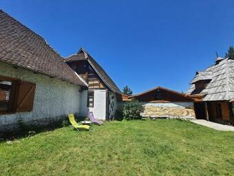 Apartments Art And Nature