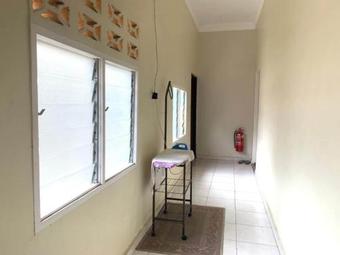 Motel Oyo 90080 Kay Inn Kerteh