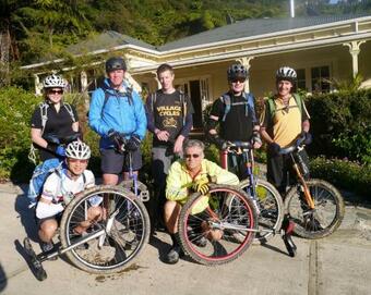 Mahana Lodge Boutique Bed & Breakfast