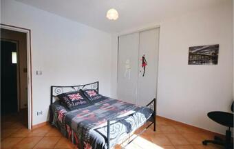 Six-bedroom Holiday Home In St Julien L Montagnier