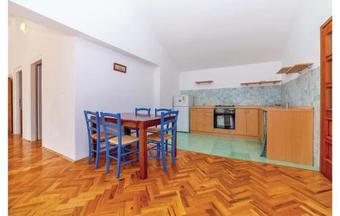 Holiday Home Crni Kal II