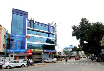 Lodge Oyo 4691 Sai Comforts