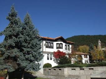 Hostal Iliikova House