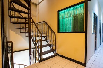 Hostal Capital O 2205 Hotel 3 Intan