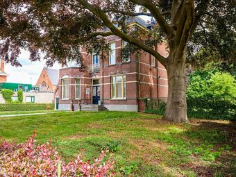 Luxurious Villa In Koewacht With Garden