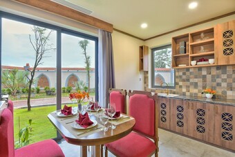 Hotel My Son Heritage Resort And Spa