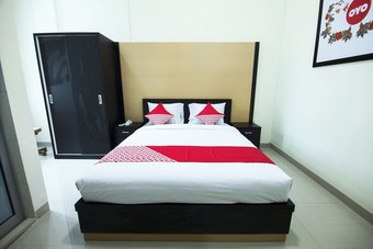 Capital O 540 Esther Hotel