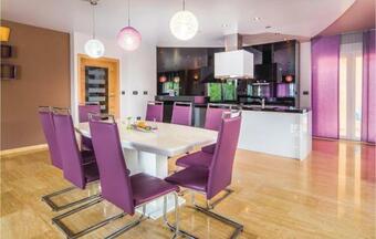 Five-bedroom Holiday Home In Kucine