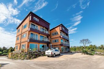 Haedoji Hwangto Town