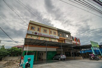 Hotel Reddoorz Syariah Near Universitas Serambi Mekkah