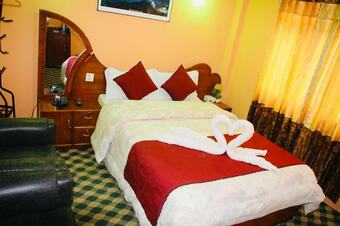 Taplejung Hotel Pathivara