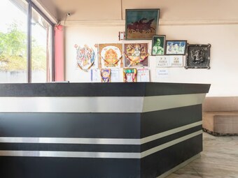 Oyo 36398 Hotel Balaji