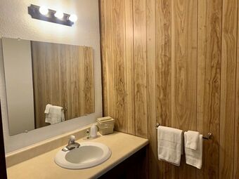 Motel Hidden Lake Resort