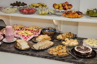 Dona Ad�lia Hotel E Restaurante