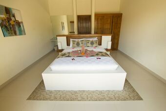 Hotel Kubu Indah Dive & Spa Resort