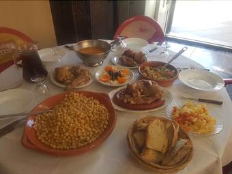 Hostal Albergue Agustina - Hostel