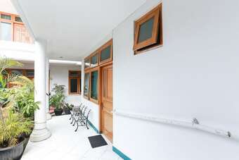 Hotel Reddoorz Syariah Near Alun Alun Magelang