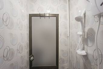 Hostal Oyo 2598 Hotel Chocolate