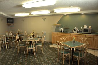 Hotel America's Best Inn Annandale