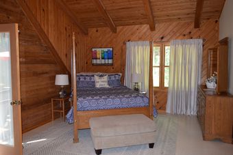 Creekside Paradise Bed And Breakfast