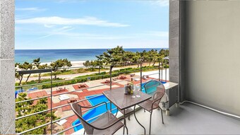 Hotel Uljin All Morning Pension