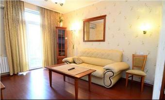 Apartments On The Artyoma Street 102