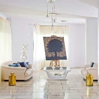 Mrs Chryssana Beach Hotel