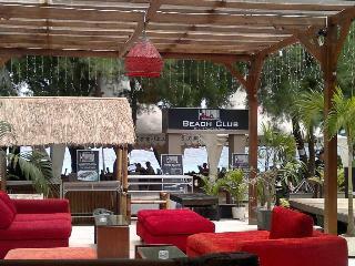 Hotel The H Rooms At Horizontal