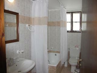 Traditional Villas Therianos