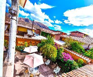 Fuente De Agua Hotel