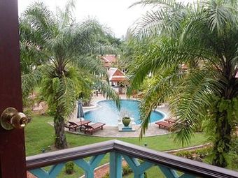 Hotel Royal Embassy Resort