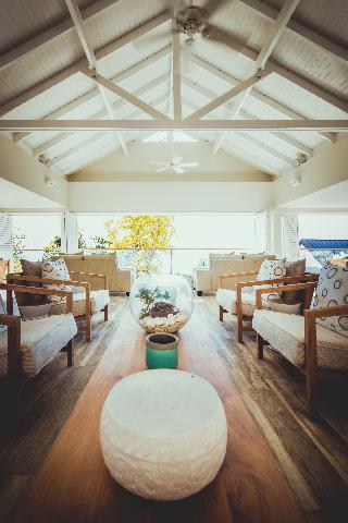 Carana Beach Hotel