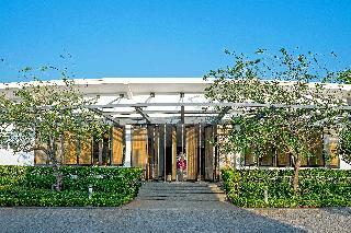 Hotel Oceanami Villas And Beach Club