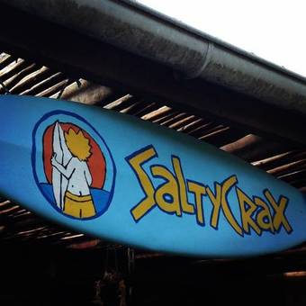 Saltycrax Backpackers And Surf Hostel