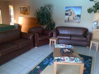 Hostal Old Oak Guest House