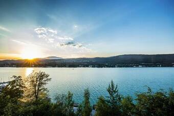 Villas Seevillen Excelsior Velden Am W�rthersee - Okt01030-oya