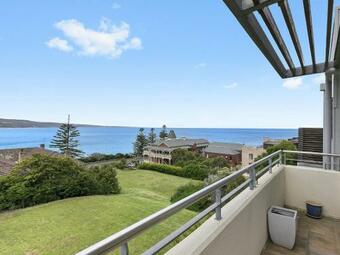 Point Grey Apartment One - Viewpoint