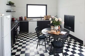 Domino House
