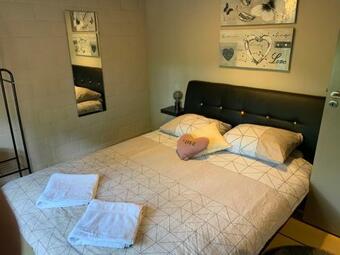 Charmant Chalet Dans Un Domaine Bois�