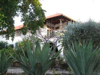 Apartment 1 And 5 In Windsock Beach Resort