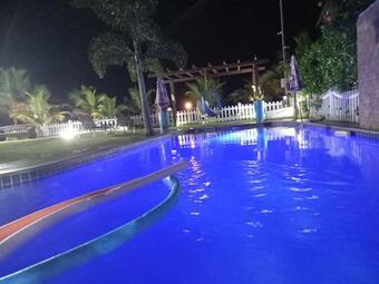 Casa Com 6 Quartos A Beira Mar Em Condom�nio Em Angra Dos Reis.