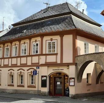 Hostal Kon?elsk� ?enk Doma?lice