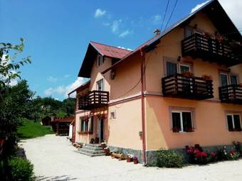 Hostal Pensiunea Dorali