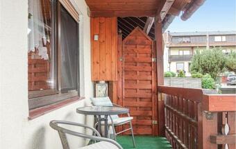 Amazing Apartment In V�hl With Wifi And 3 Bedrooms