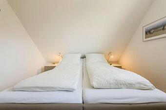 Holiday Home Friedrichskoog-spitze - Dns07046-f