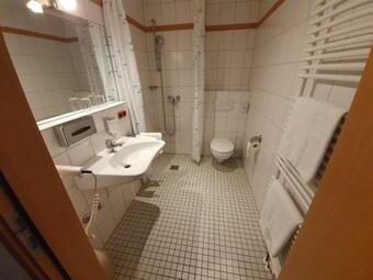 Nonstop Hotel Riedstadt