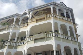 Unit 1 Private Apartment - Roseau