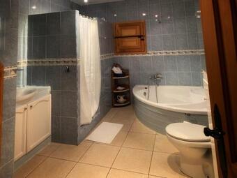 Valley Views + Stargazing In Valencia